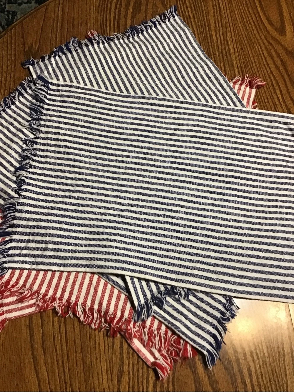 Instead of six Striped Cotton placemats 3- Blue & 3 Red